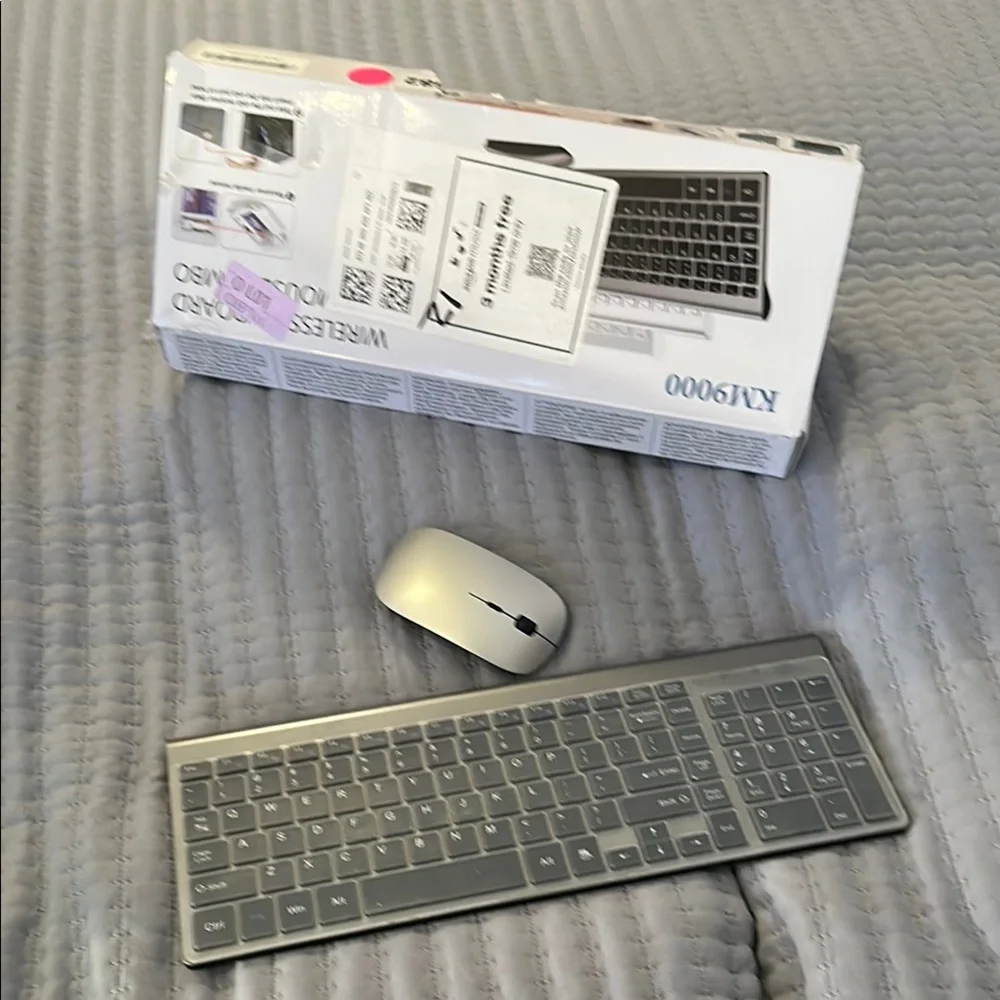 Silver Full-Size Keyboard with Low-Profile Keys